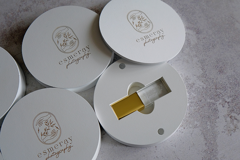 Round Keepsake USB only Box - Sweetpea Elegant Packaging
